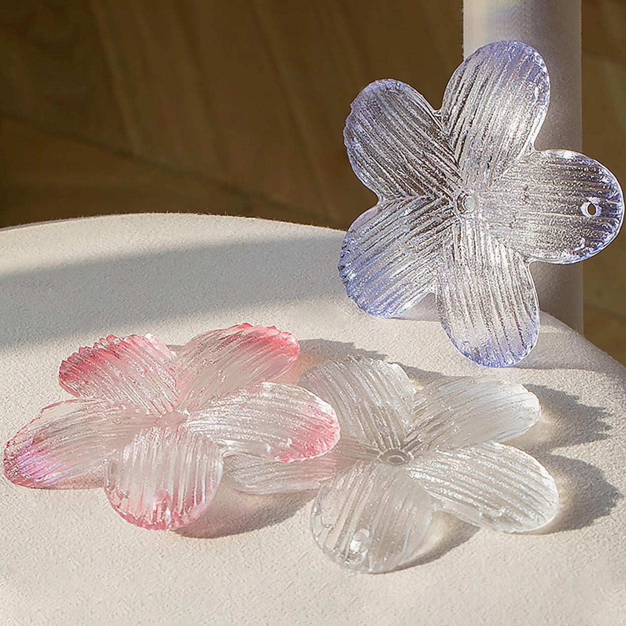Treviso floral glass chandelier installation guide, hanging chain and fixture assembly