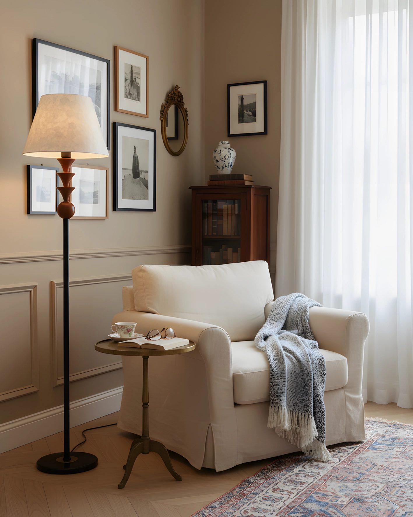 Sculptural modern floor lamp showing three-peak geometric composition and ascending vertical rhythm