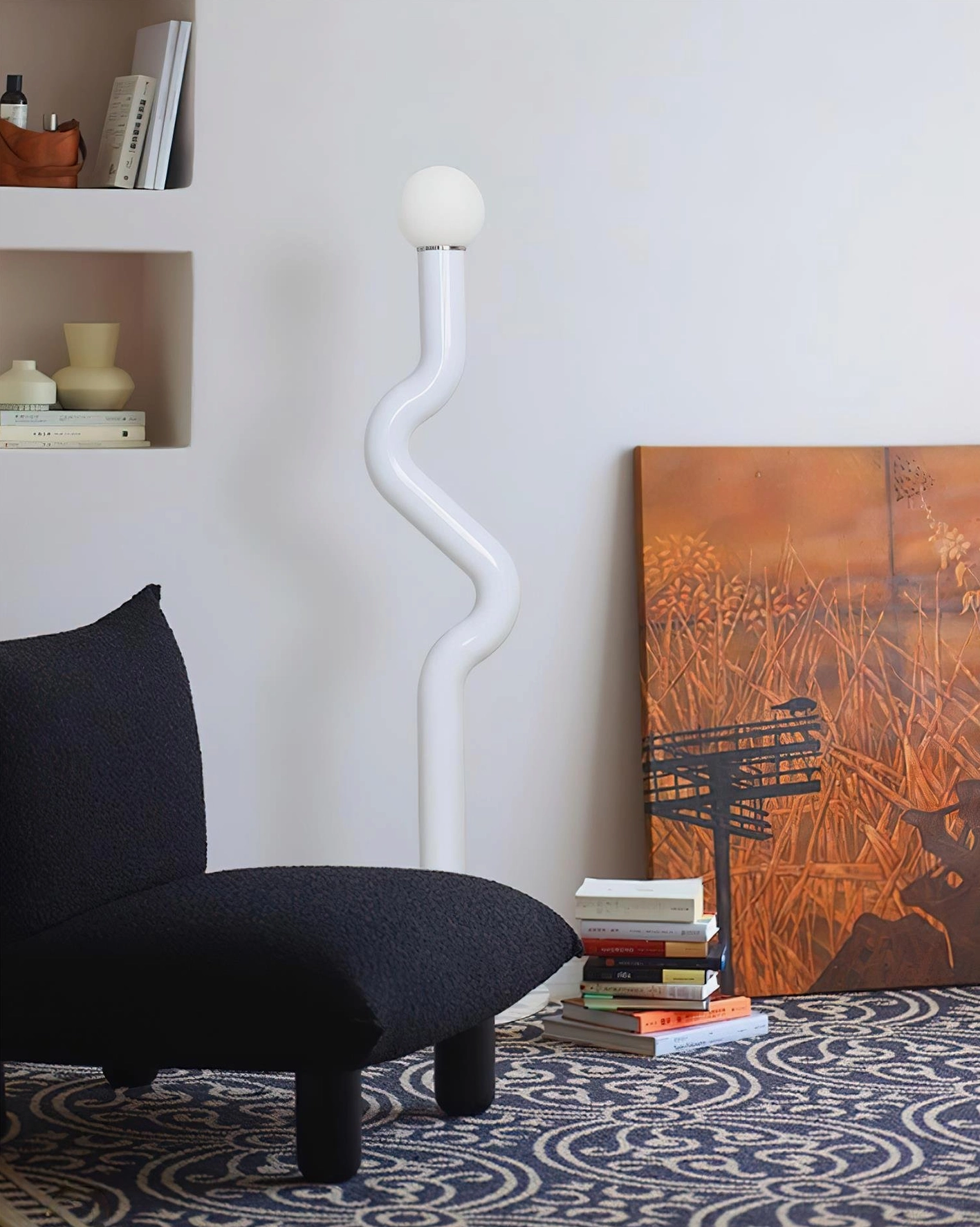 Twistie modern sculptural floor lamp with twisted serpentine metal pole and high-gloss finish