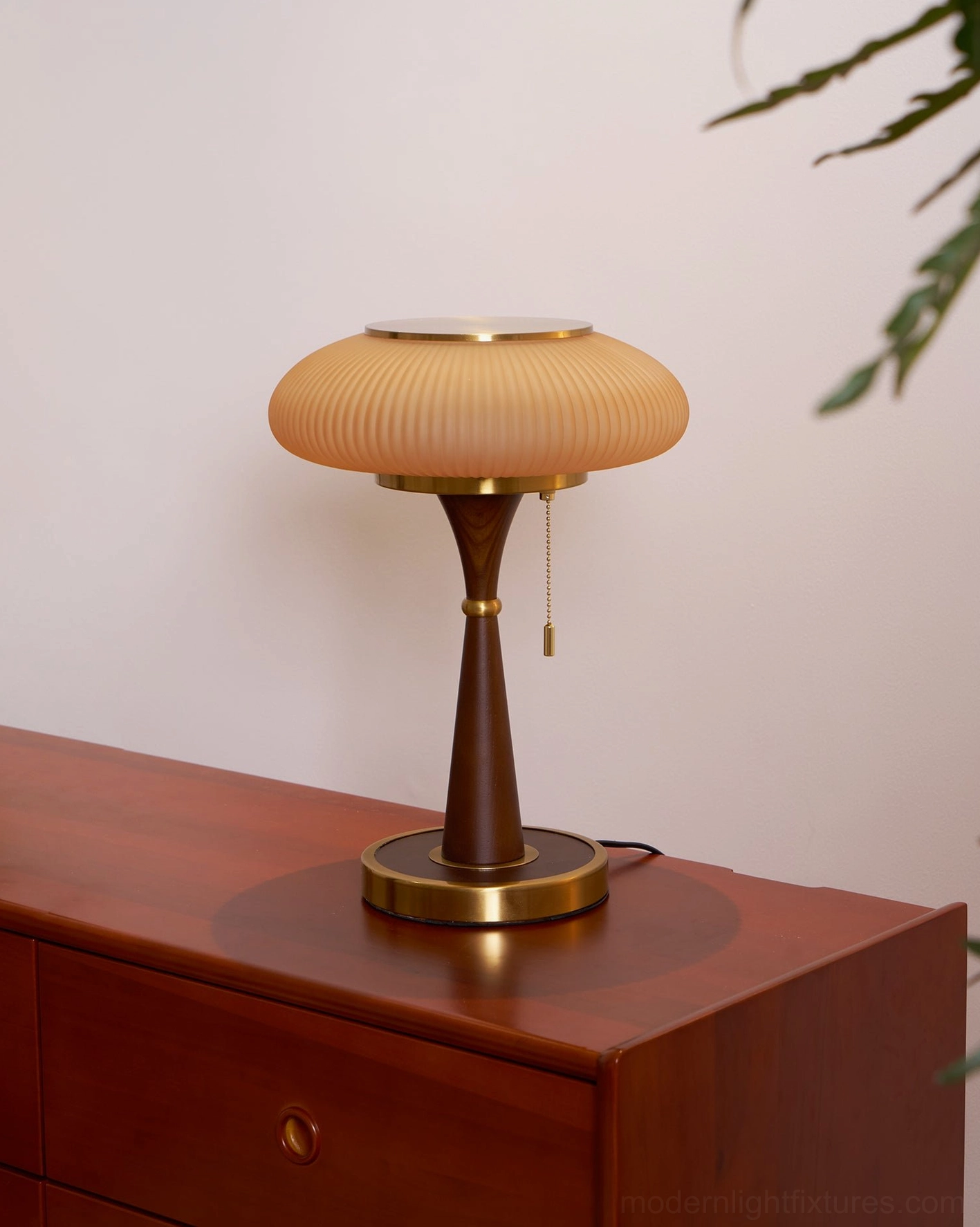 Welma pleated table lamp modern mid-century design warm light diffusion home accent lighting